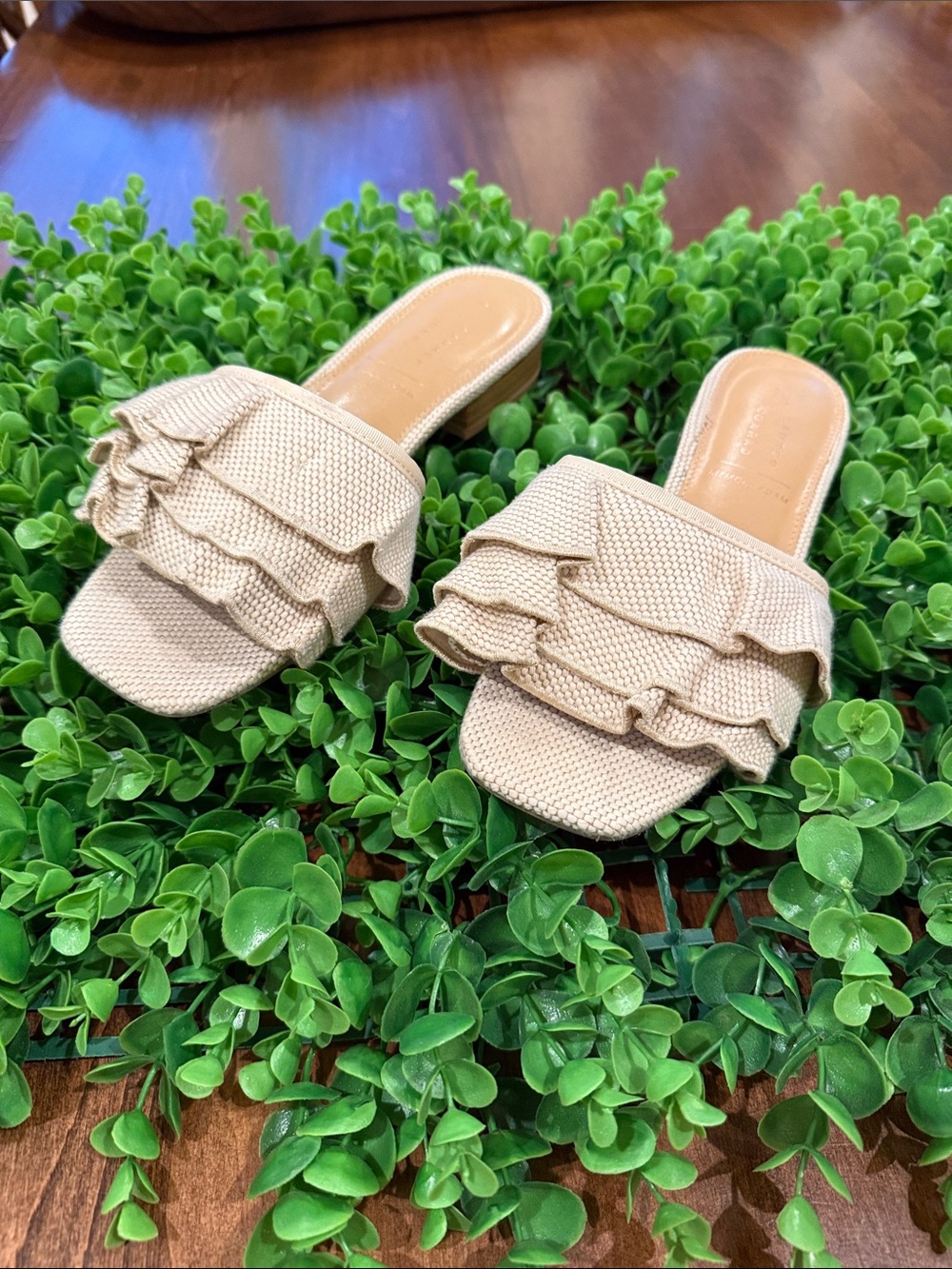 LC Lauren Conrad Beige Ruffle Slide Mules